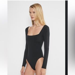 Aritzia Contour Cheeky Squareneck Longsleeve Bodysuit Size XS
